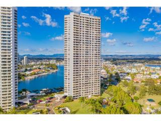 The Gold Coast's premier residential building | Resort Brokers ID : MR007192
