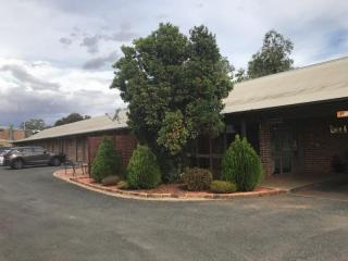 529ML - 4.5 star Regional Bed & Breakfast Leasehold Motel!