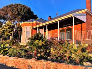 Bed and Breakfasts For Sale - 1 large